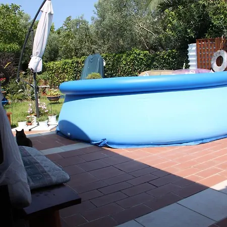 Portes Summer House Ferienhaus *
