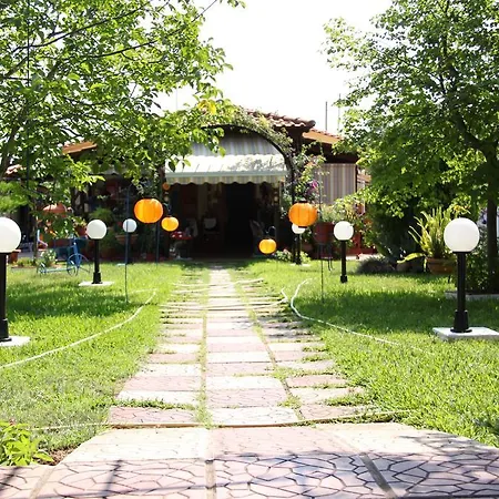 Portes Summer House